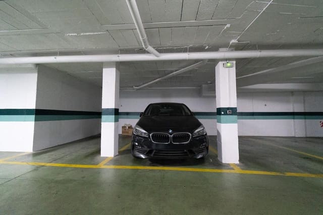 5 makuuhuone Huoneisto myytävänä paikassa Sevilla kaupunki - 575 000 € (Ref: 8770860)