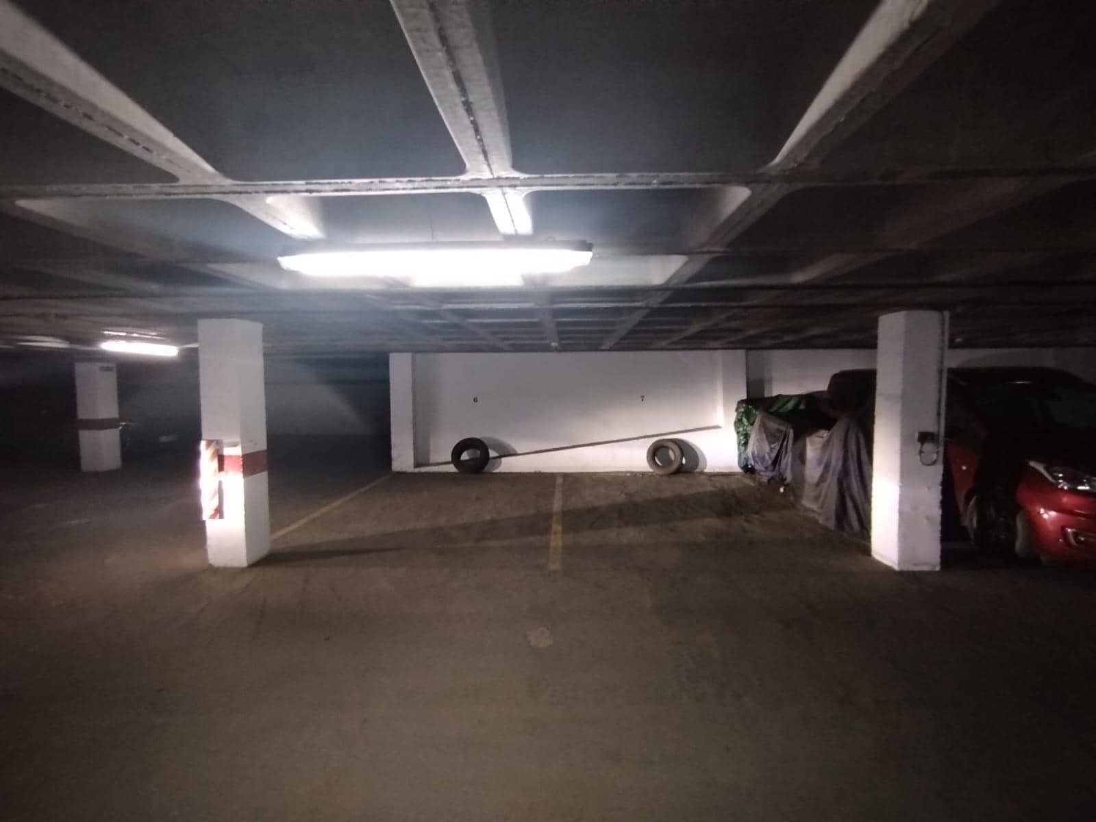 Garaż na sprzedaż w Miasto Sewilla - 25 000 € (Ref: 8857495)