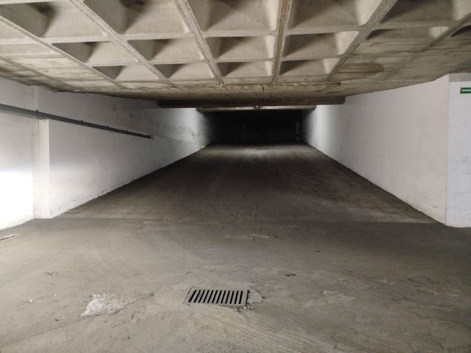 Garaż na sprzedaż w Miasto Sewilla - 25 000 € (Ref: 8857495)