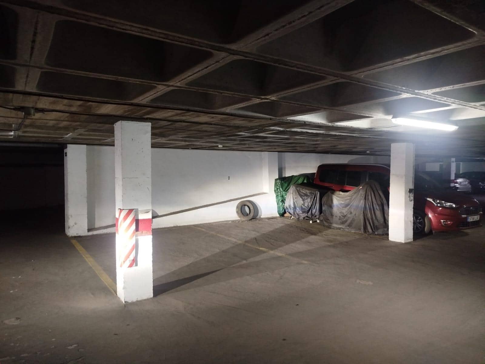 Garaż na sprzedaż w Miasto Sewilla - 25 000 € (Ref: 8857495)