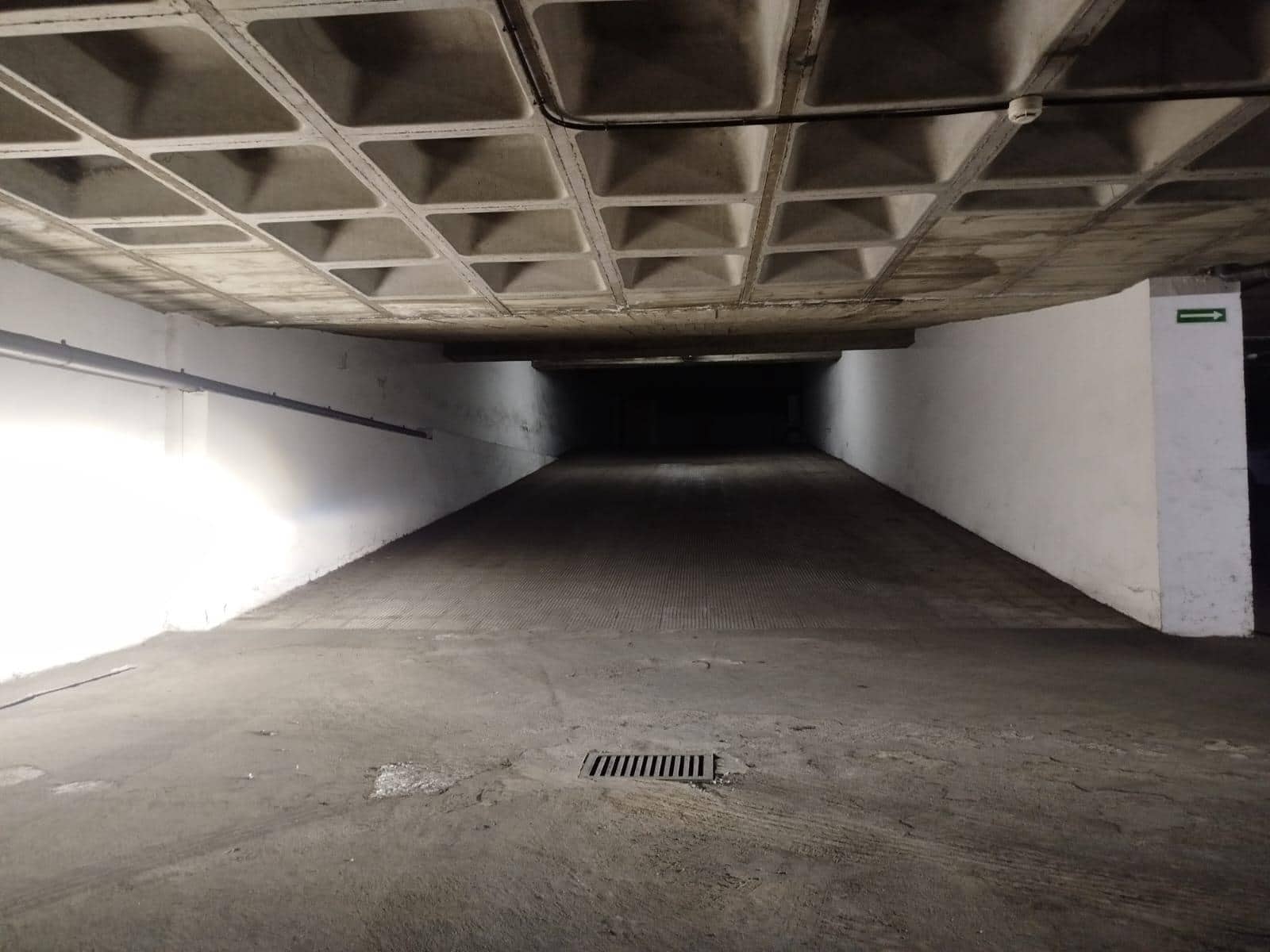 Garaż na sprzedaż w Miasto Sewilla - 25 000 € (Ref: 8857495)