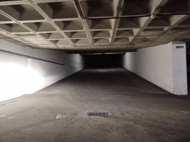 Garaż na sprzedaż w El Porvenir, Miasto Sewilla - 25 000 € (Ref: 8857495)