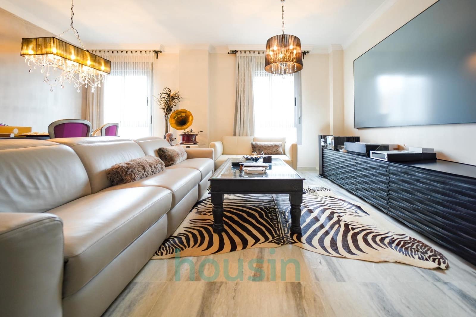 3 soveværelse Lejlighed til salg i Sevilla by med garage - € 838.000 (Ref: 8862609)