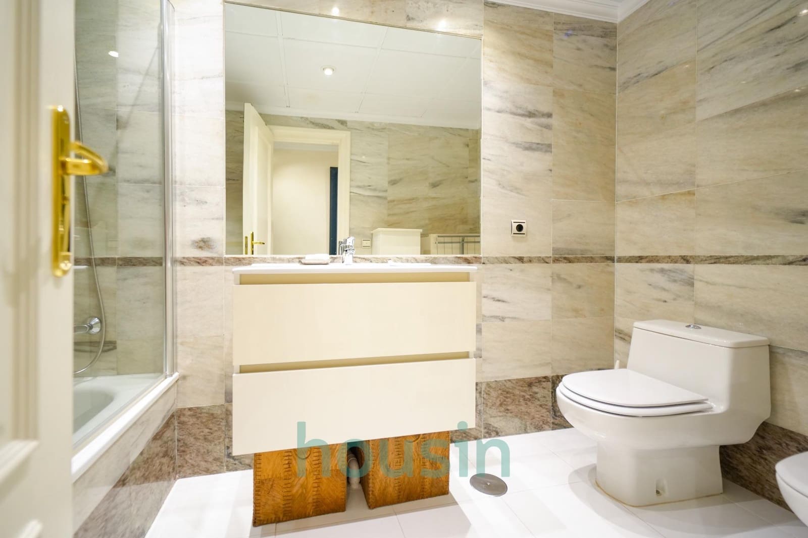 3 soveværelse Lejlighed til salg i Sevilla by med garage - € 838.000 (Ref: 8862609)