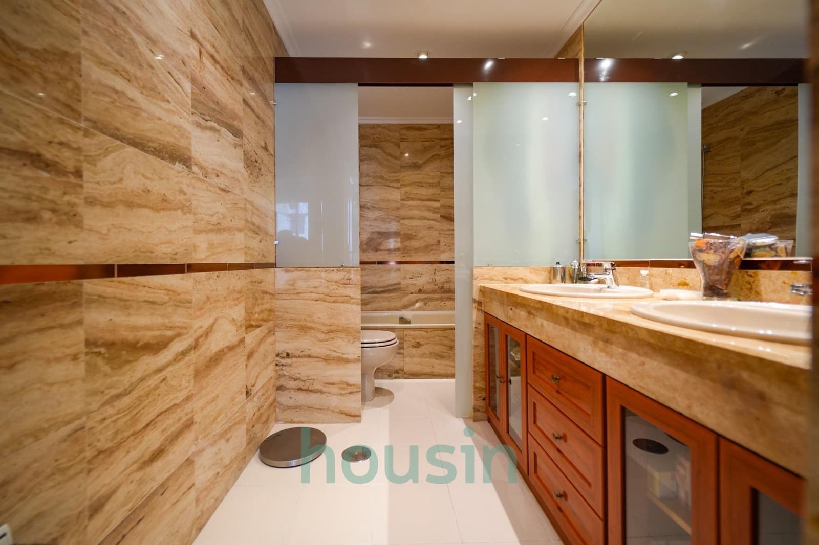 3 soveværelse Lejlighed til salg i Sevilla by med garage - € 838.000 (Ref: 8862609)