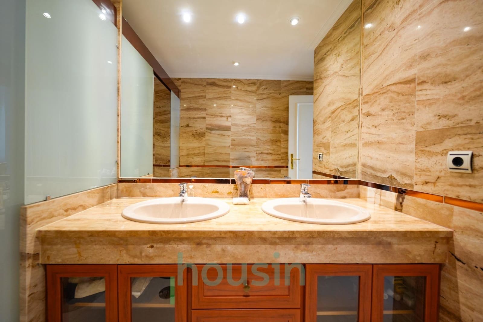 3 soveværelse Lejlighed til salg i Sevilla by med garage - € 838.000 (Ref: 8862609)