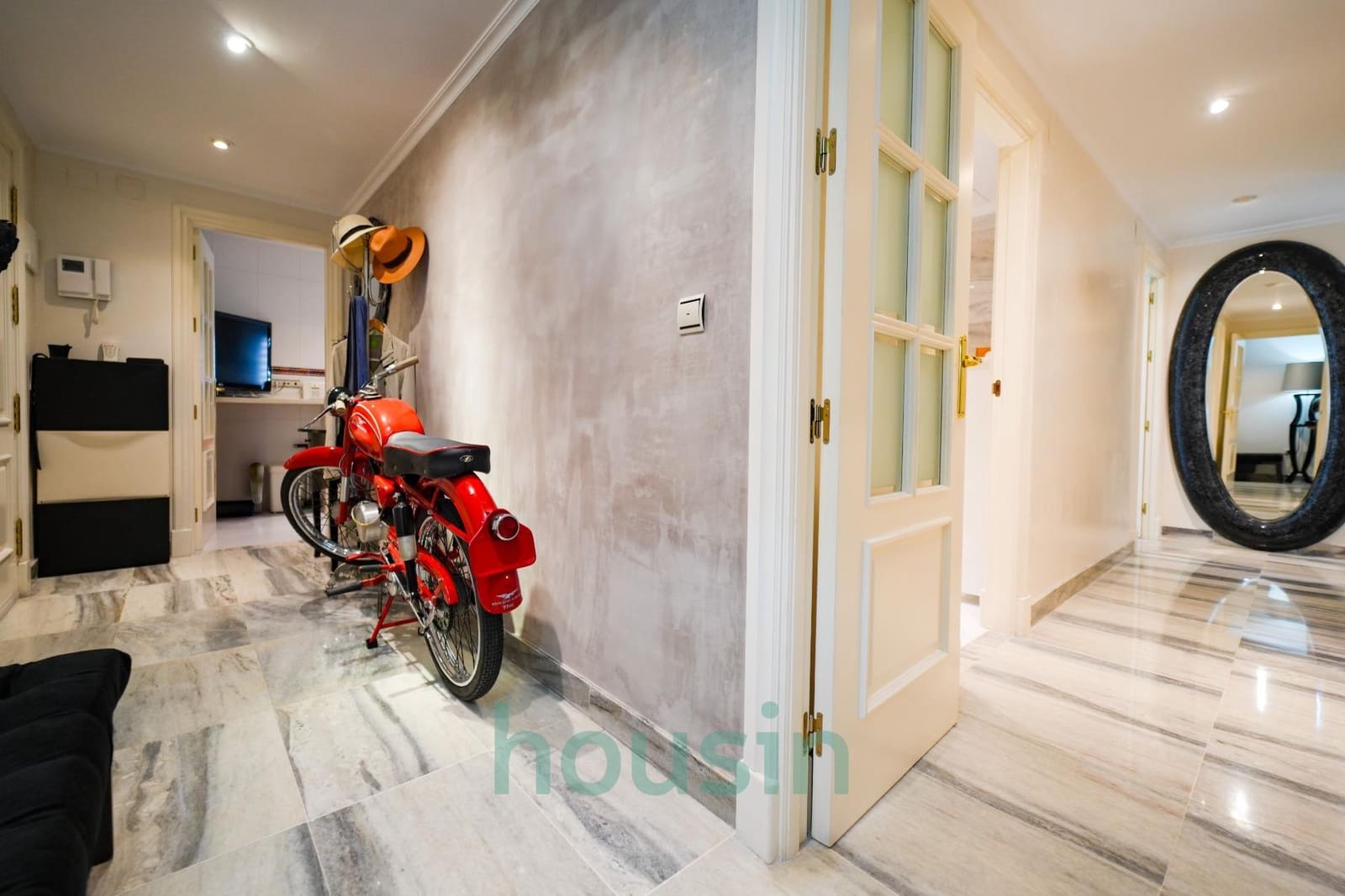 3 soveværelse Lejlighed til salg i Sevilla by med garage - € 838.000 (Ref: 8862609)