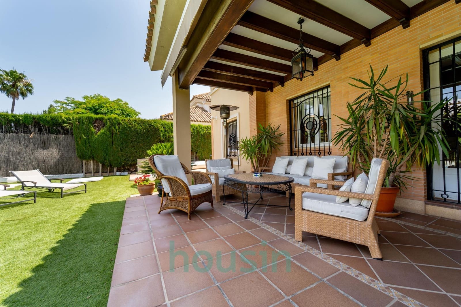 6 soverom Villa til salgs i Bormujos med svømmebasseng garasje - € 1 500 000 (Ref: 9073351)