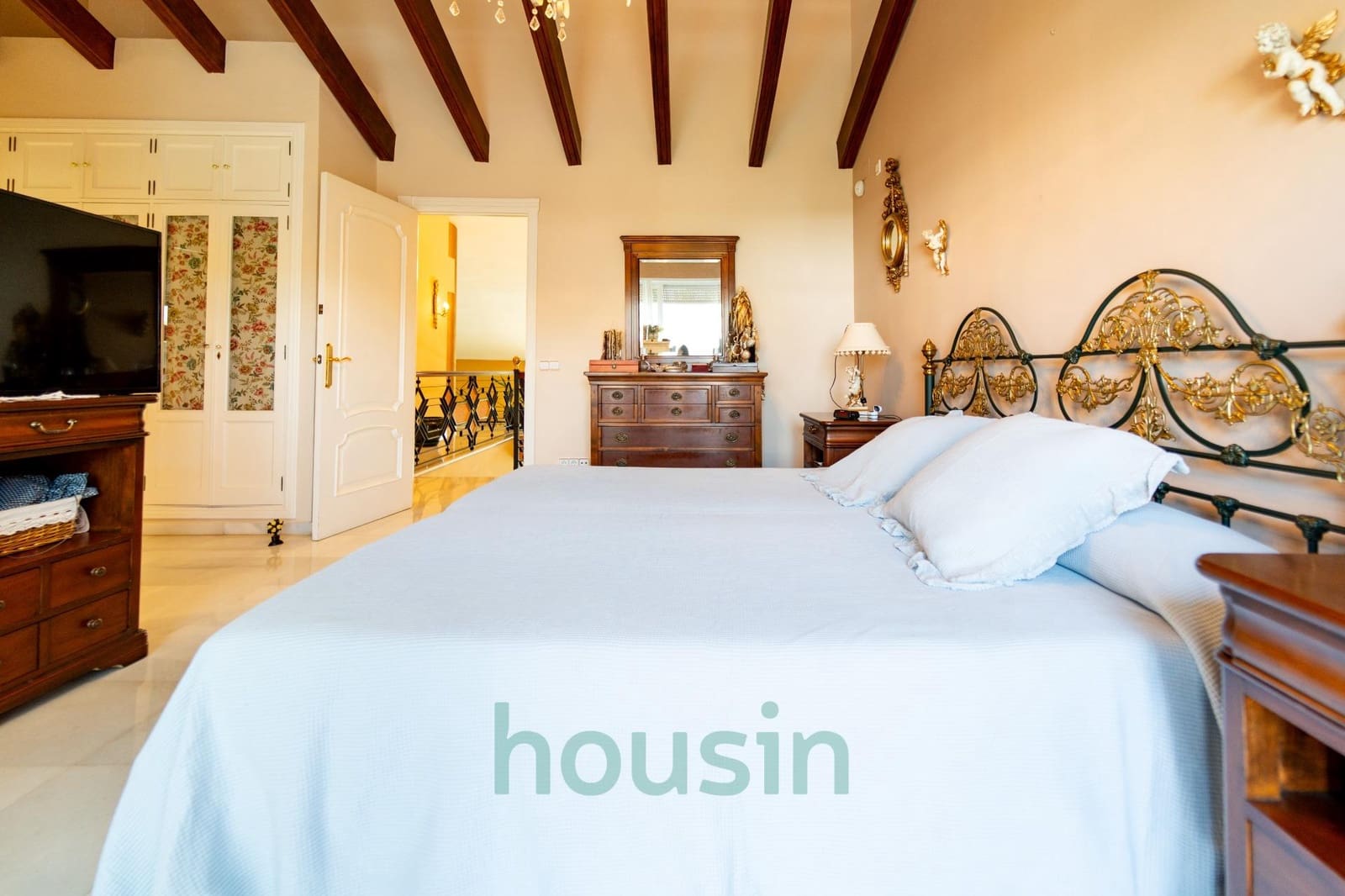 6 soverom Villa til salgs i Bormujos med svømmebasseng garasje - € 1 500 000 (Ref: 9073351)