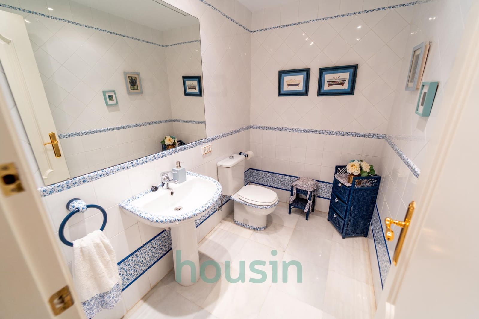 6 soverom Villa til salgs i Bormujos med svømmebasseng garasje - € 1 500 000 (Ref: 9073351)