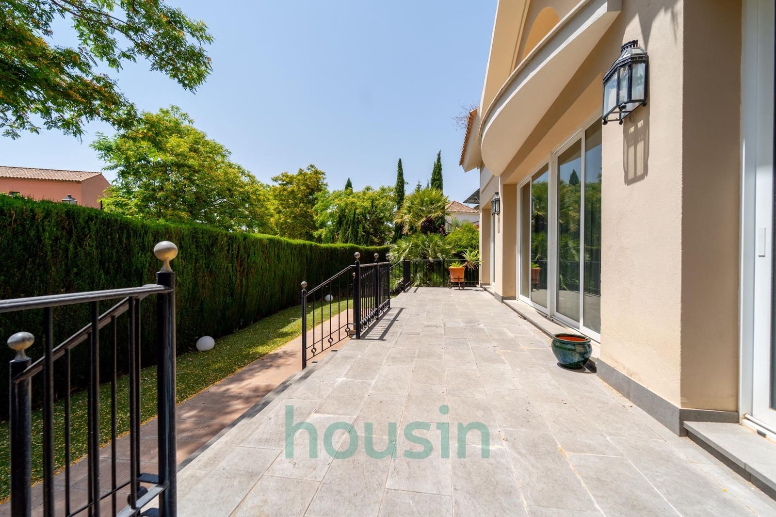 6 soverom Villa til salgs i Bormujos med svømmebasseng garasje - € 1 500 000 (Ref: 9073351)