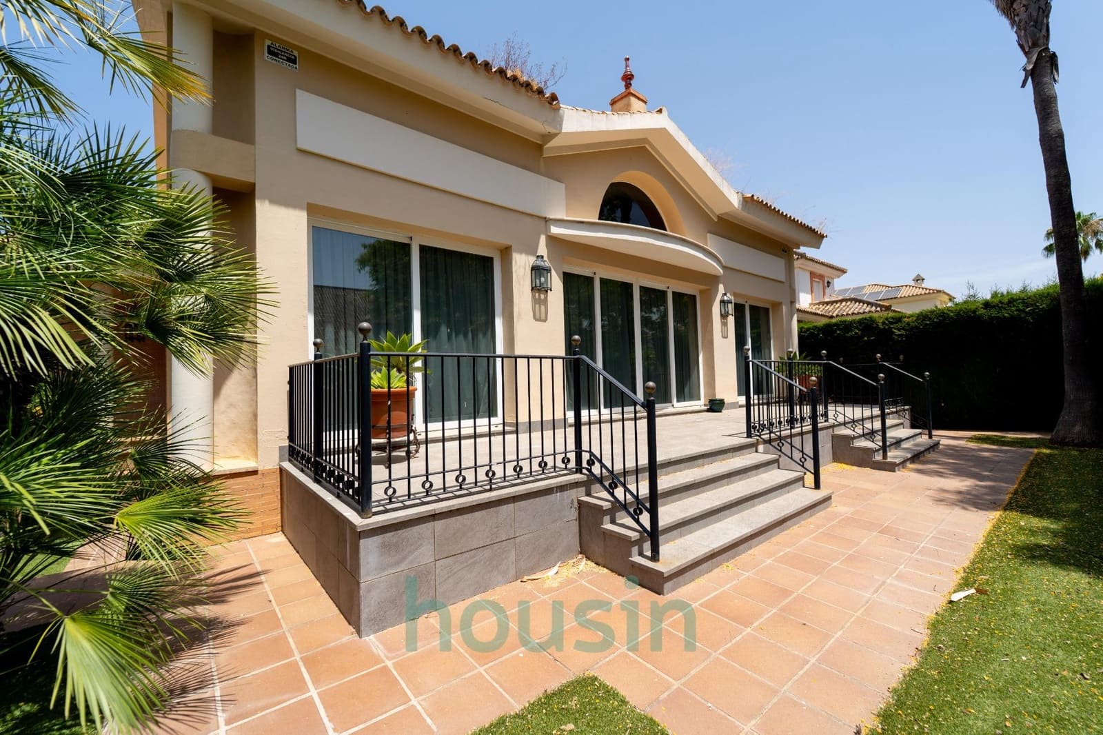 6 soverom Villa til salgs i Bormujos med svømmebasseng garasje - € 1 500 000 (Ref: 9073351)