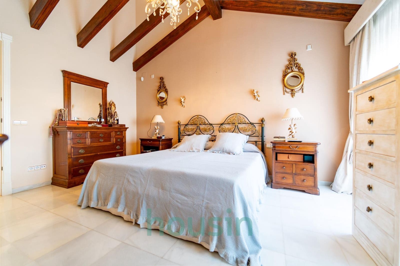 6 bedroom Villa for sale in Bormujos with pool garage - € 1,290,000 (Ref: 9073351)