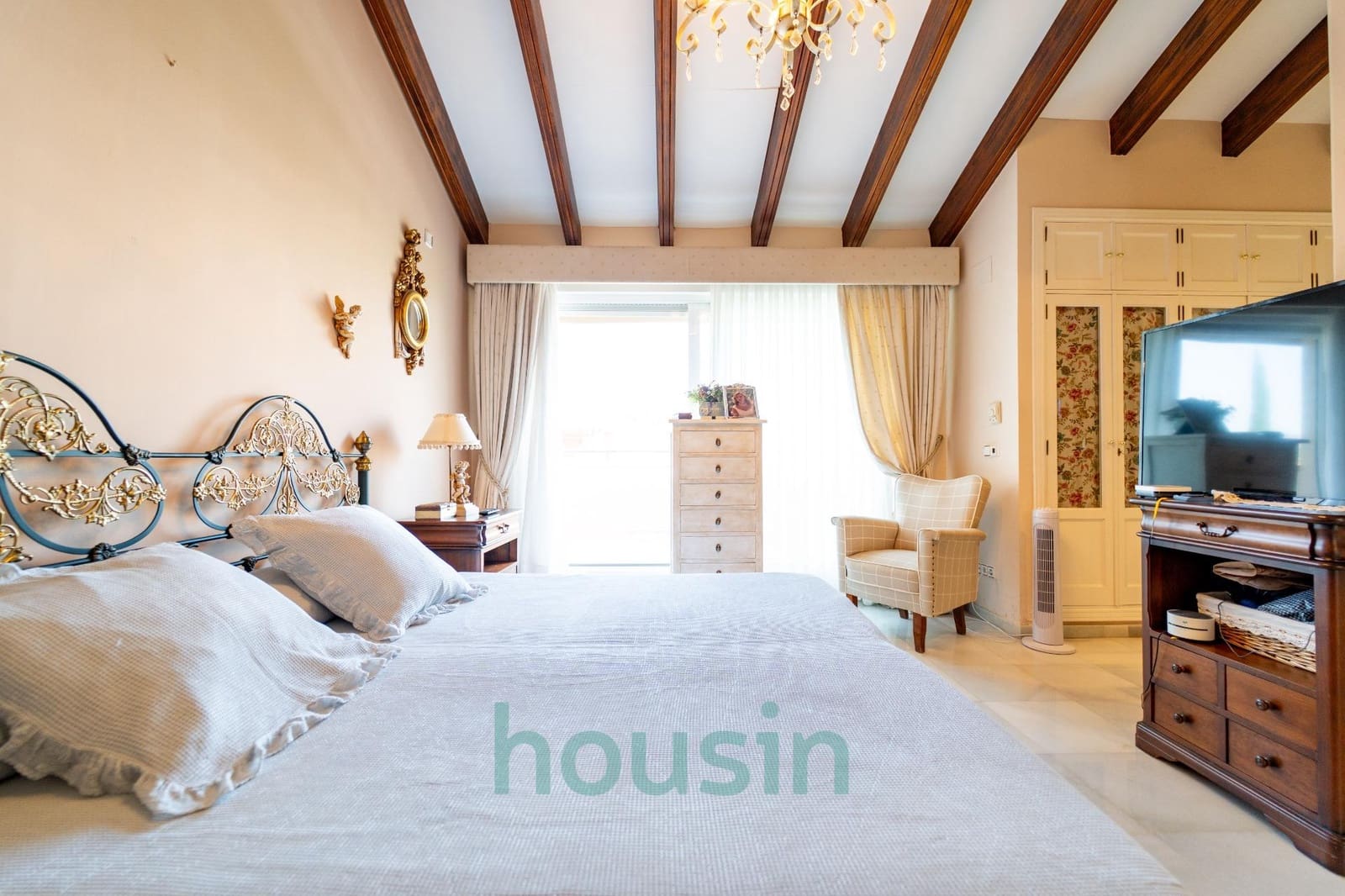6 bedroom Villa for sale in Bormujos with pool garage - € 1,290,000 (Ref: 9073351)
