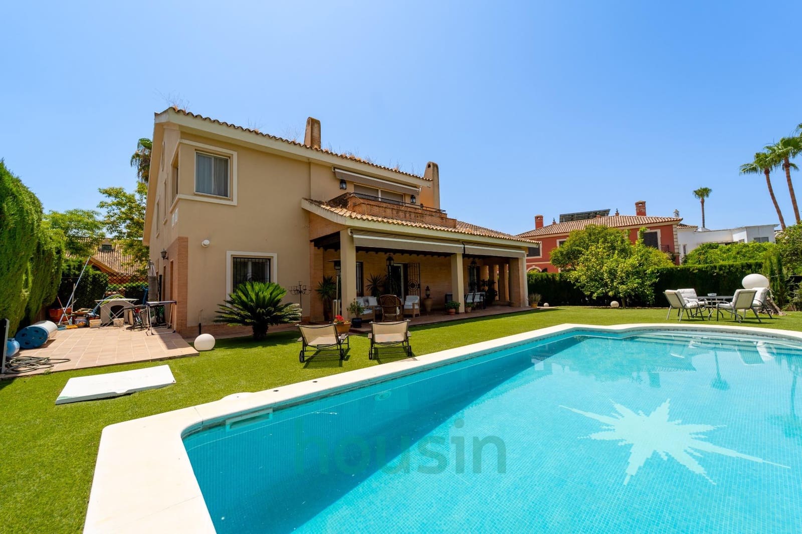 6 bedroom Villa for sale in Bormujos with pool garage - € 1,290,000 (Ref: 9073351)