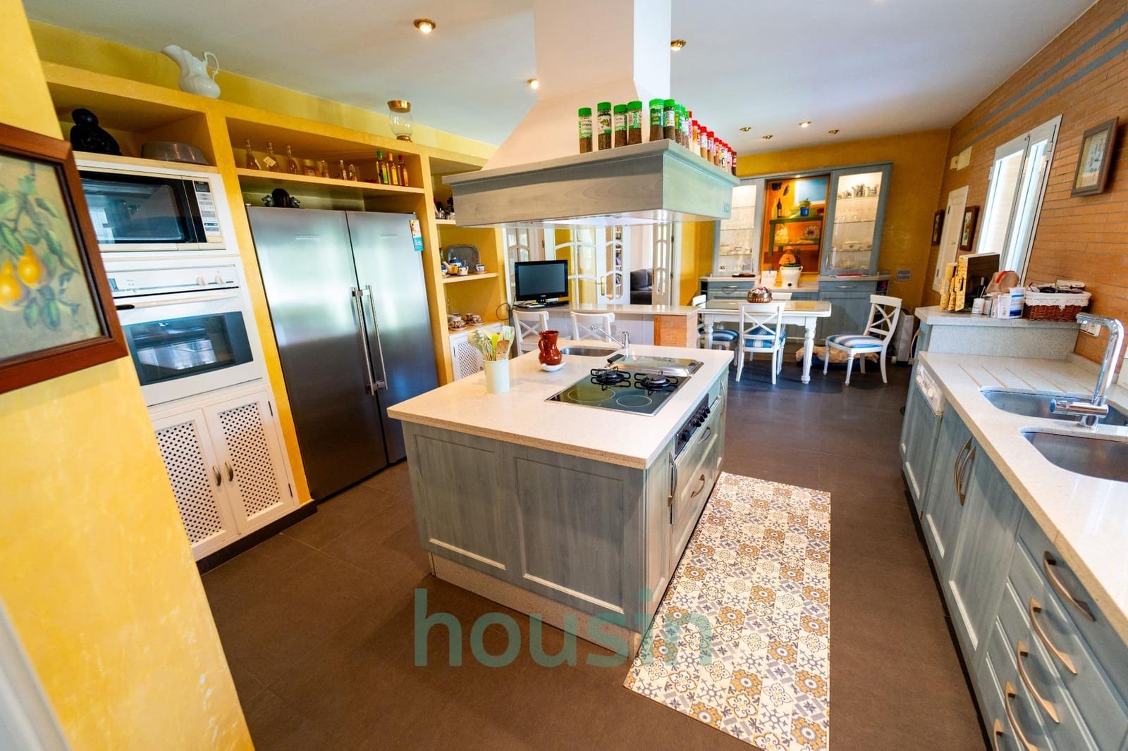 6 bedroom Villa for sale in Bormujos with pool garage - € 1,290,000 (Ref: 9073351)