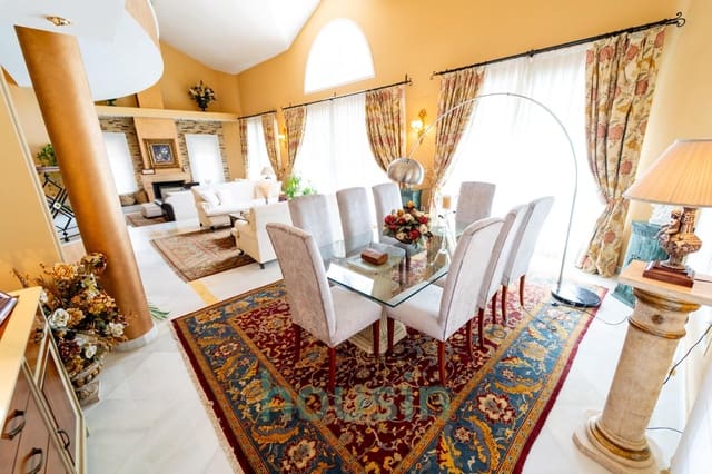 6 Zimmer Villa zu verkaufen in Bormujos mit Pool Garage - 1.290.000 € (Ref: 9073351)