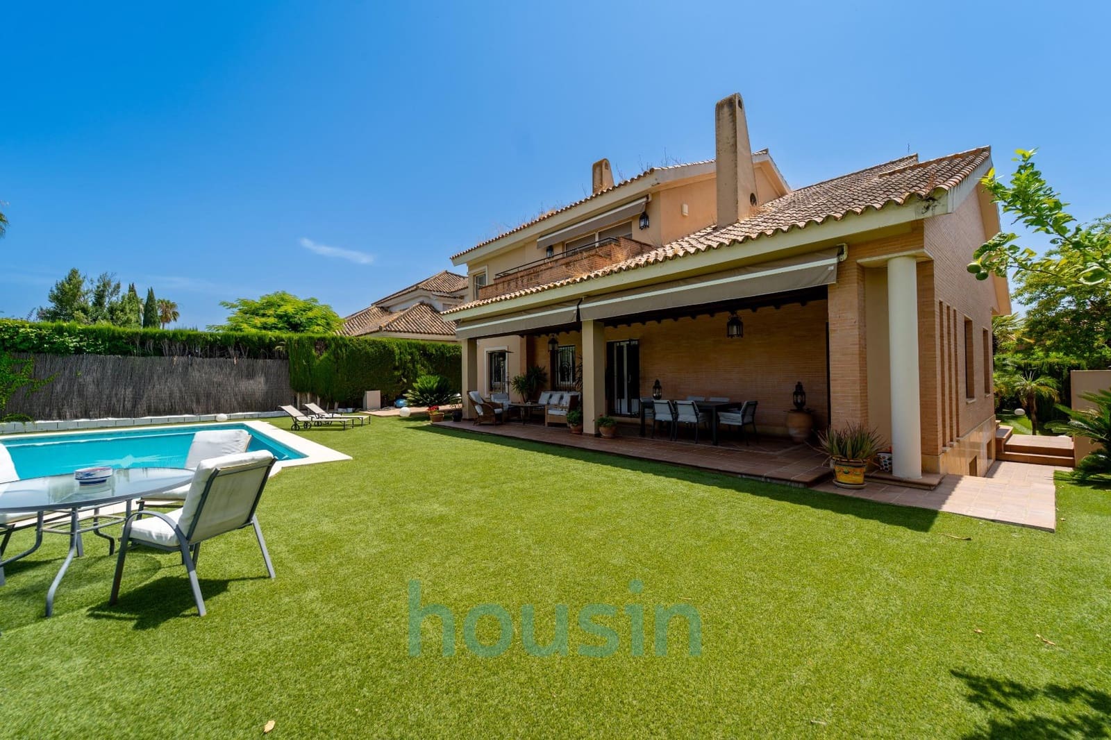 6 bedroom Villa for sale in Bormujos with pool garage - € 1,290,000 (Ref: 9073351)