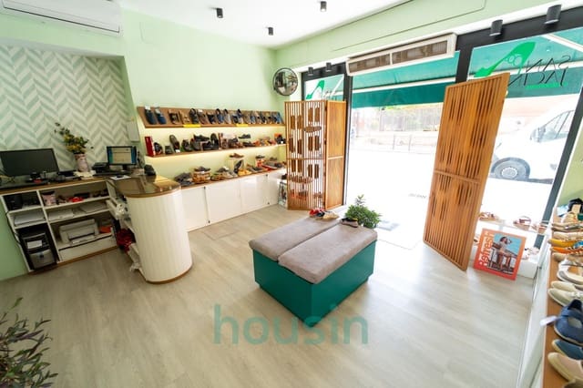 1 slaapkamer Commercieel te koop in Sevilla stad - € 630.000 (Ref: 9141590)