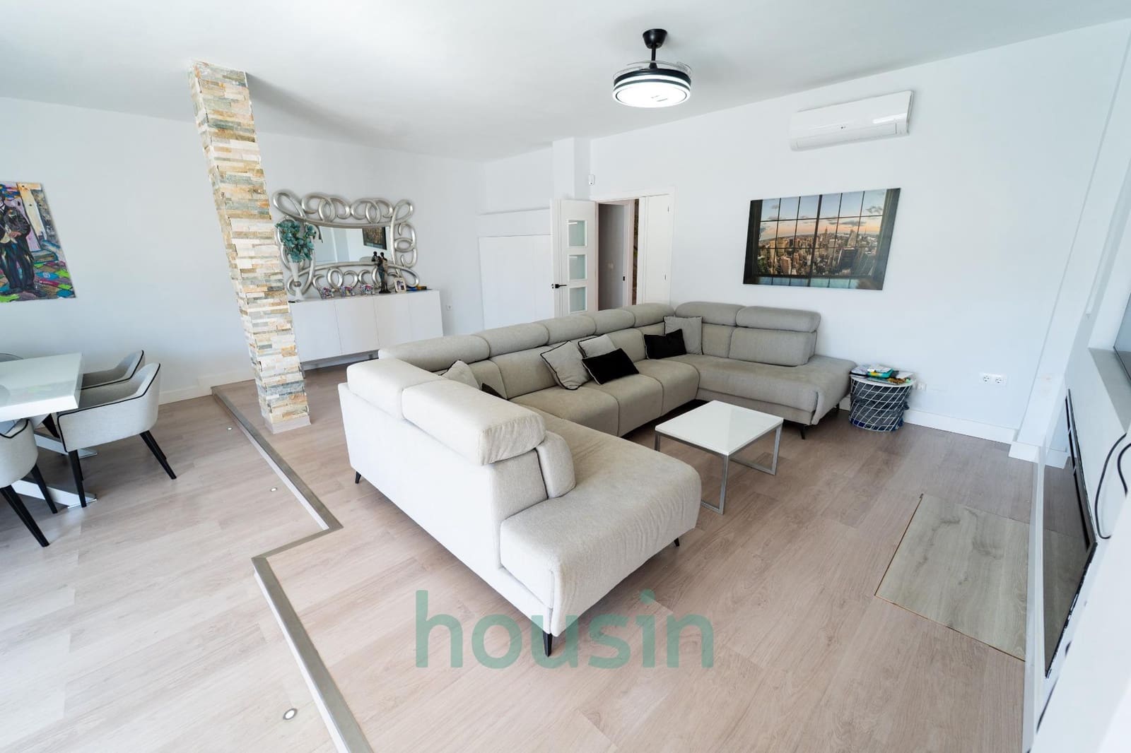 4 quarto Moradia para venda em Montequinto com piscina garagem - 629 000 € (Ref: 9202421)