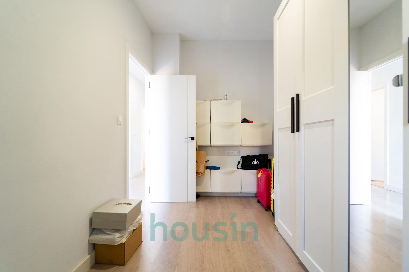 4 quarto Moradia para venda em Montequinto com piscina garagem - 629 000 € (Ref: 9202421)