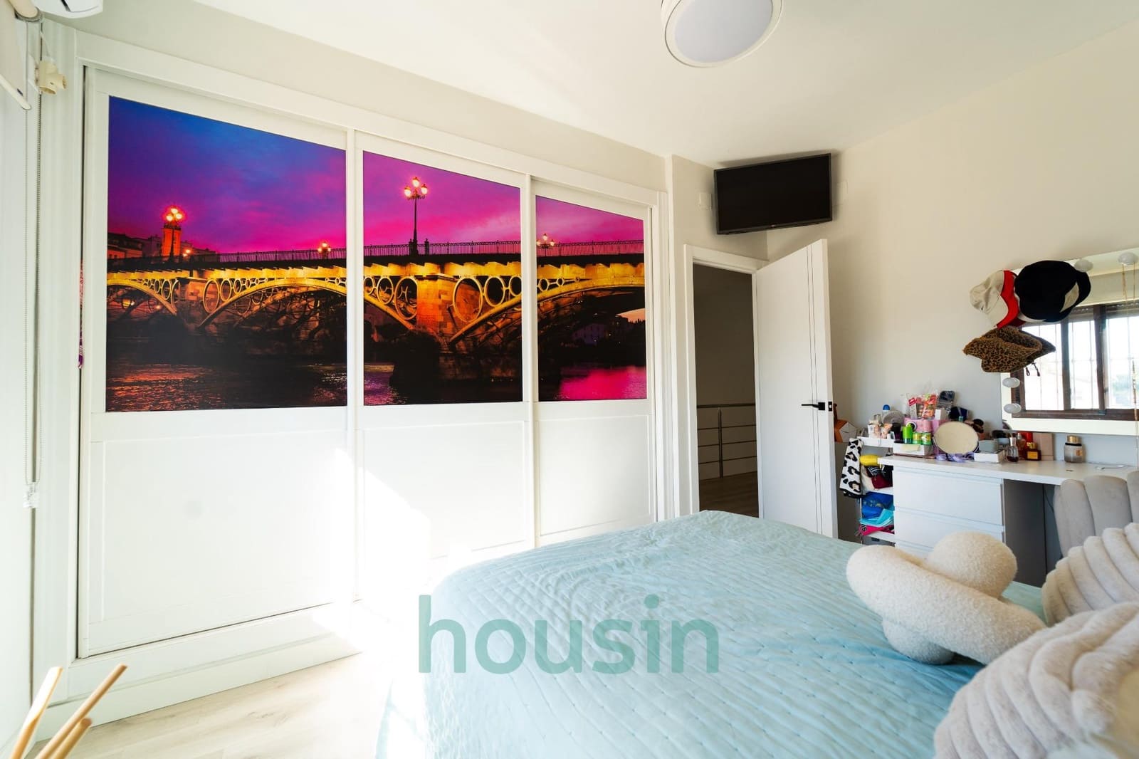 4 quarto Moradia para venda em Montequinto com piscina garagem - 629 000 € (Ref: 9202421)