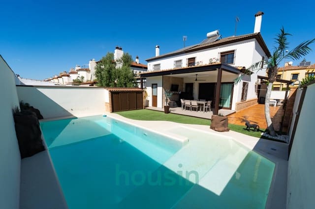 4 soverom Villa til salgs i Montequinto, Dos Hermanas med svømmebasseng garasje - € 629 000 (Ref: 9202421)