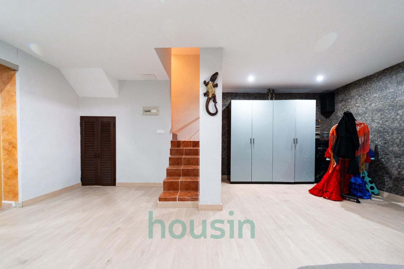 4 sypialnia Willa na sprzedaż w Montequinto z basenem garażem - 575 000 € (Ref: 9202421)