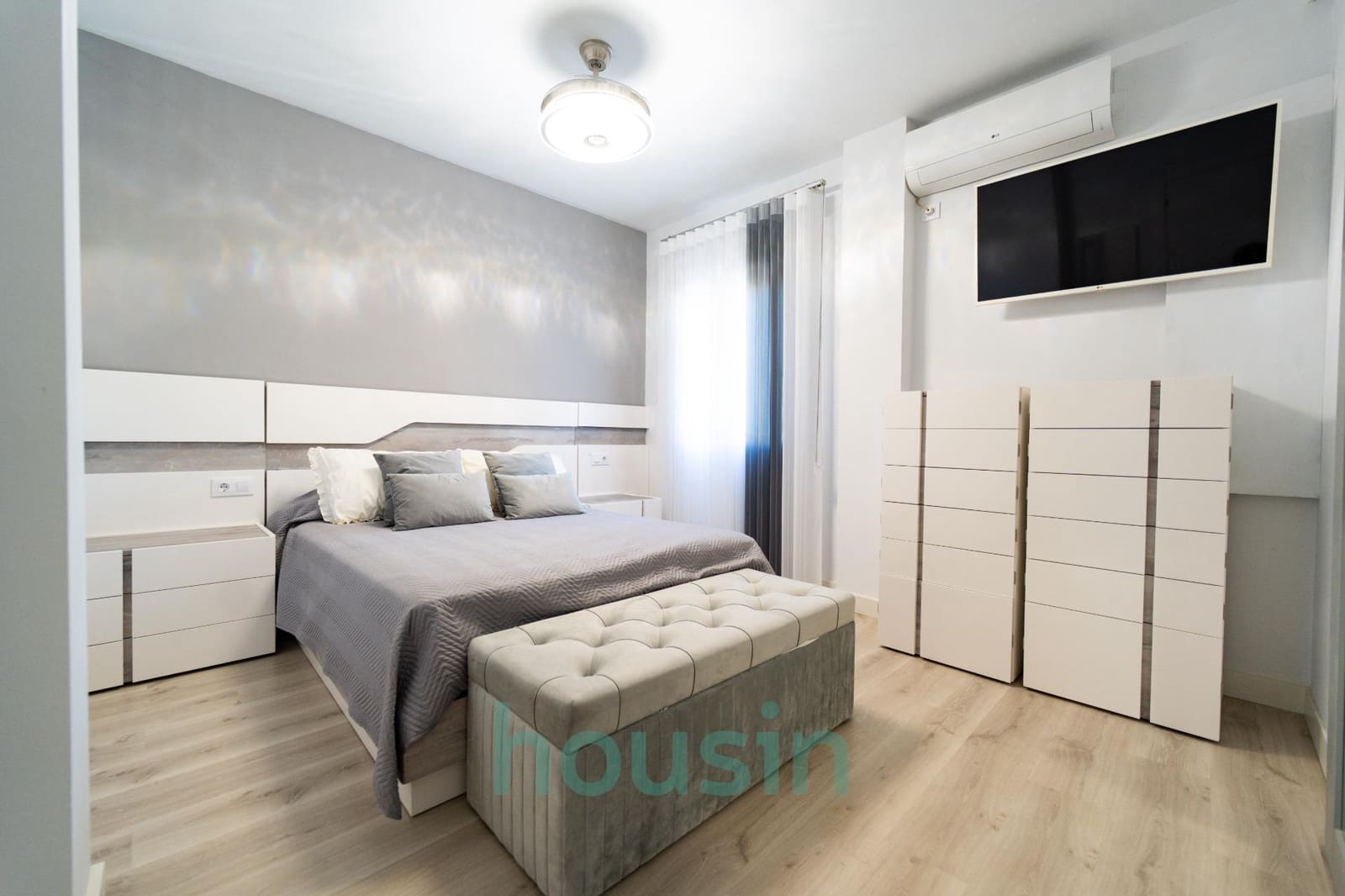 4 sypialnia Willa na sprzedaż w Montequinto z basenem garażem - 575 000 € (Ref: 9202421)