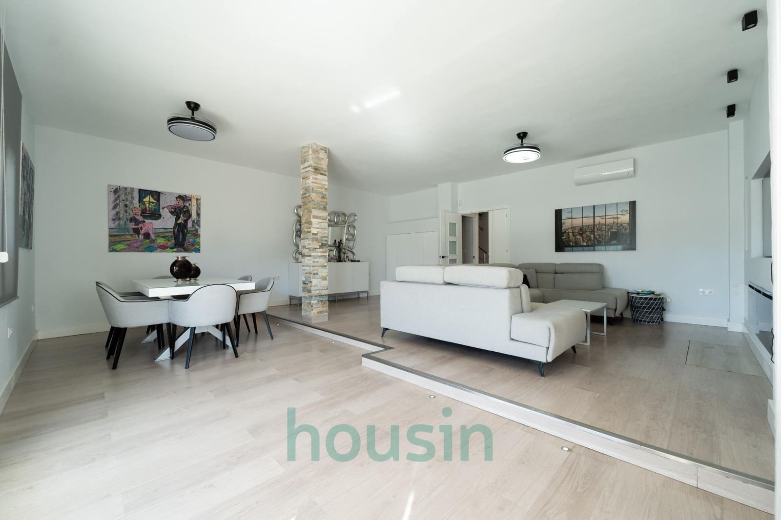 4 sypialnia Willa na sprzedaż w Montequinto z basenem garażem - 575 000 € (Ref: 9202421)