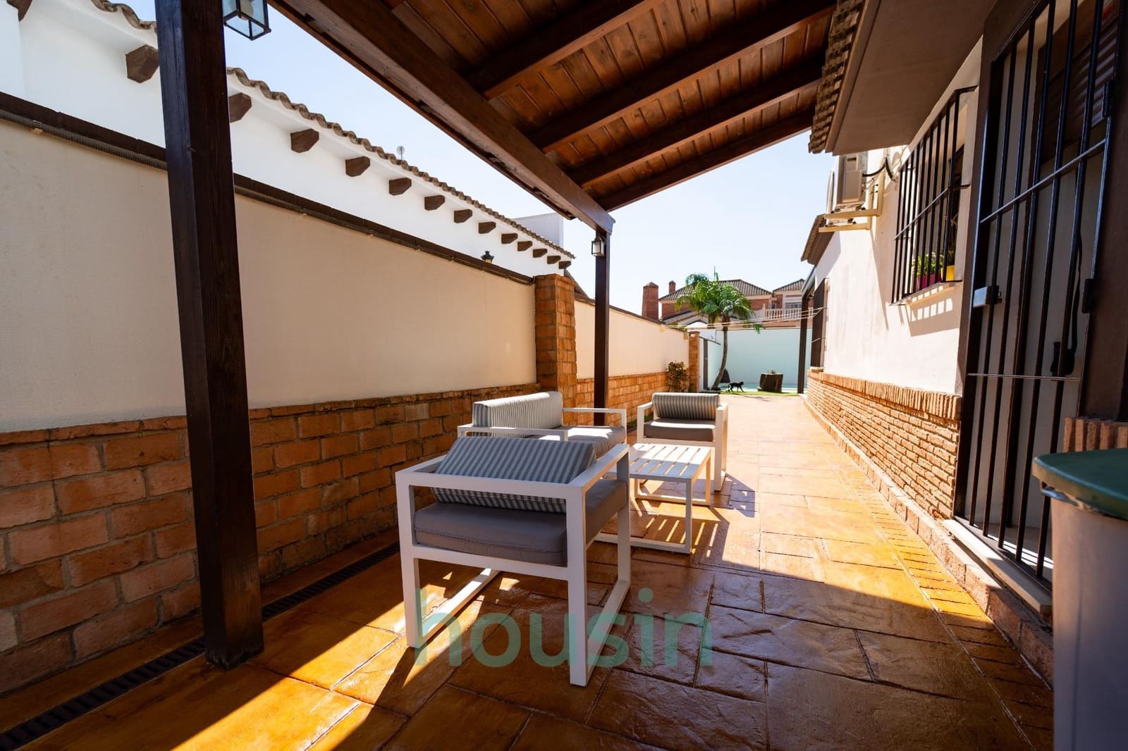 4 sypialnia Willa na sprzedaż w Montequinto z basenem garażem - 575 000 € (Ref: 9202421)