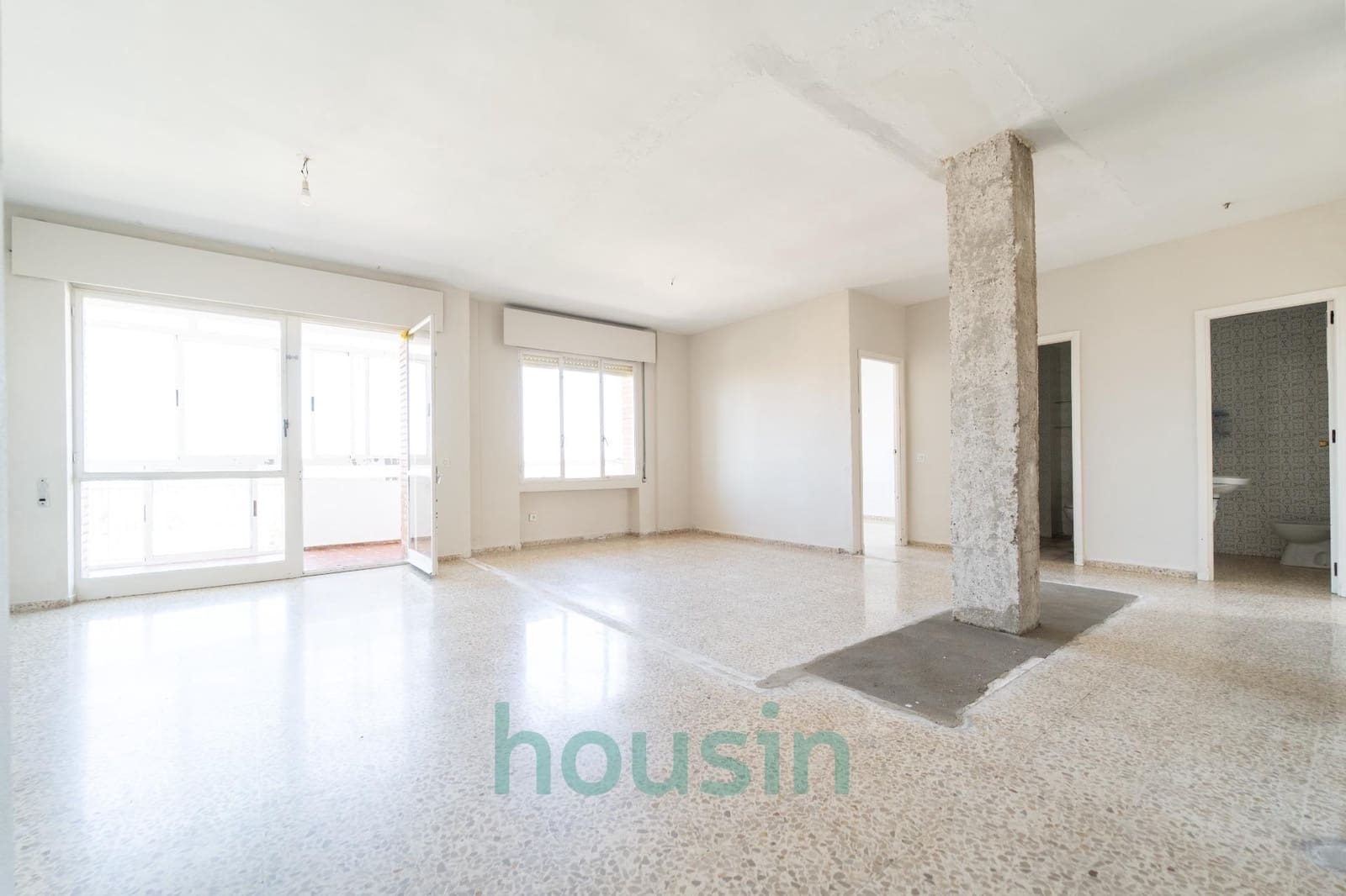 4 soveværelse Lejlighed til salg i Sevilla by med garage - € 355.000 (Ref: 9269733)