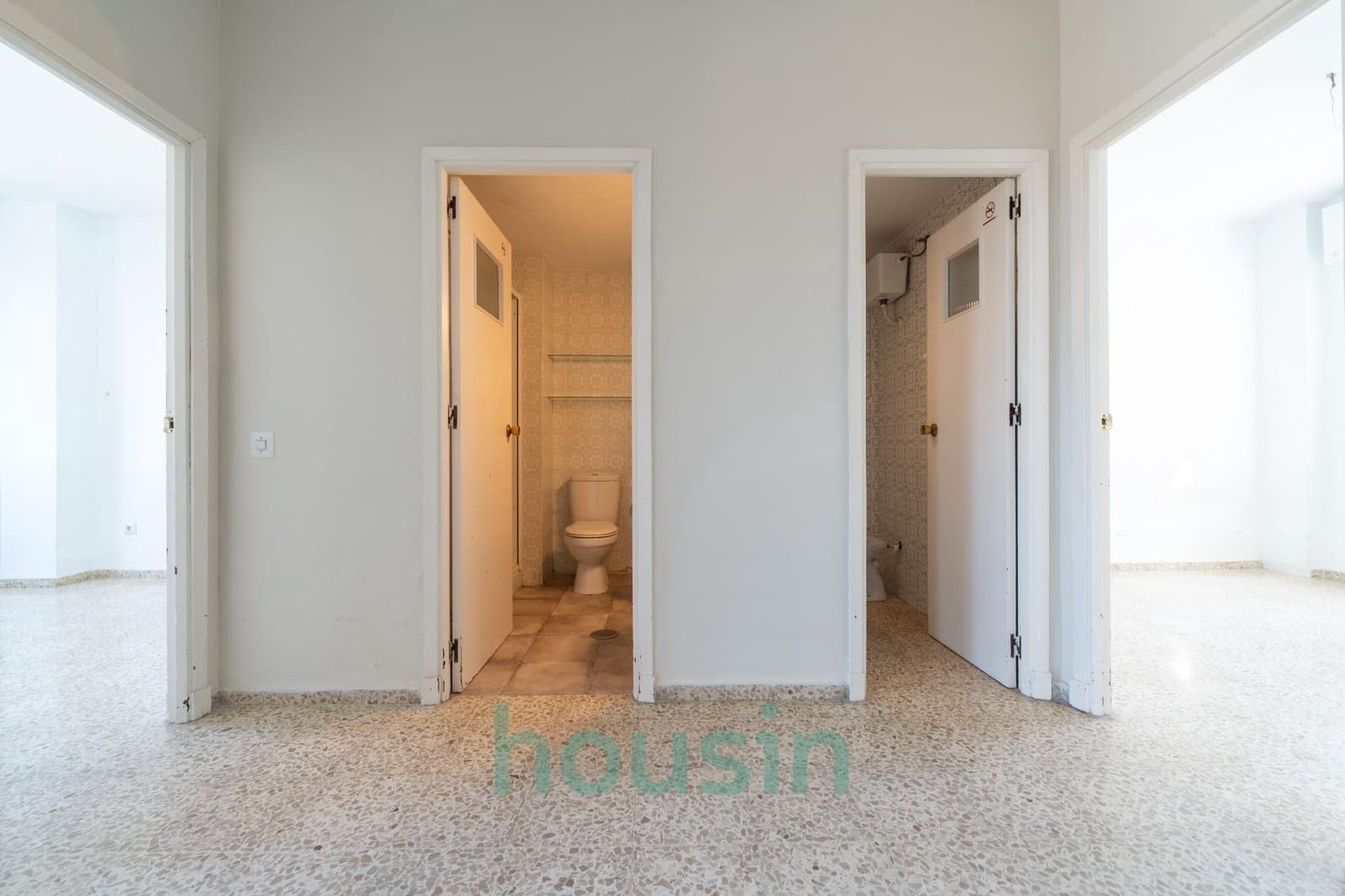 4 soveværelse Lejlighed til salg i Sevilla by med garage - € 355.000 (Ref: 9269733)