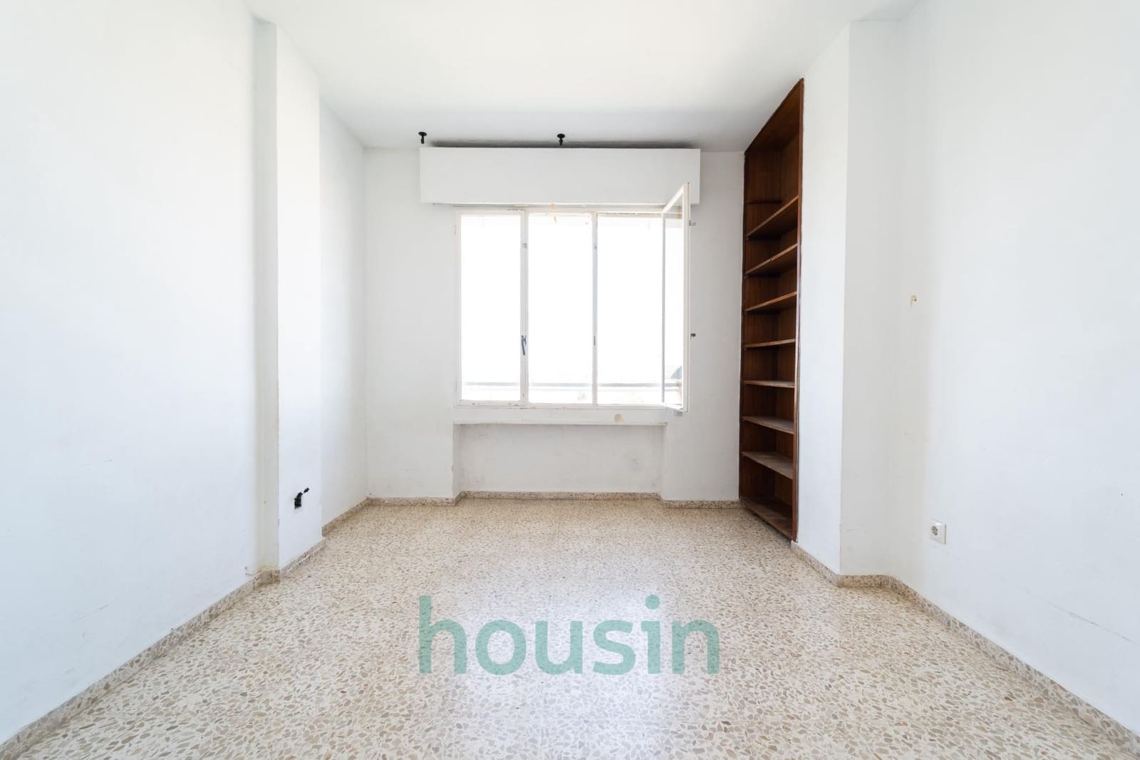 4 soveværelse Lejlighed til salg i Sevilla by med garage - € 355.000 (Ref: 9269733)