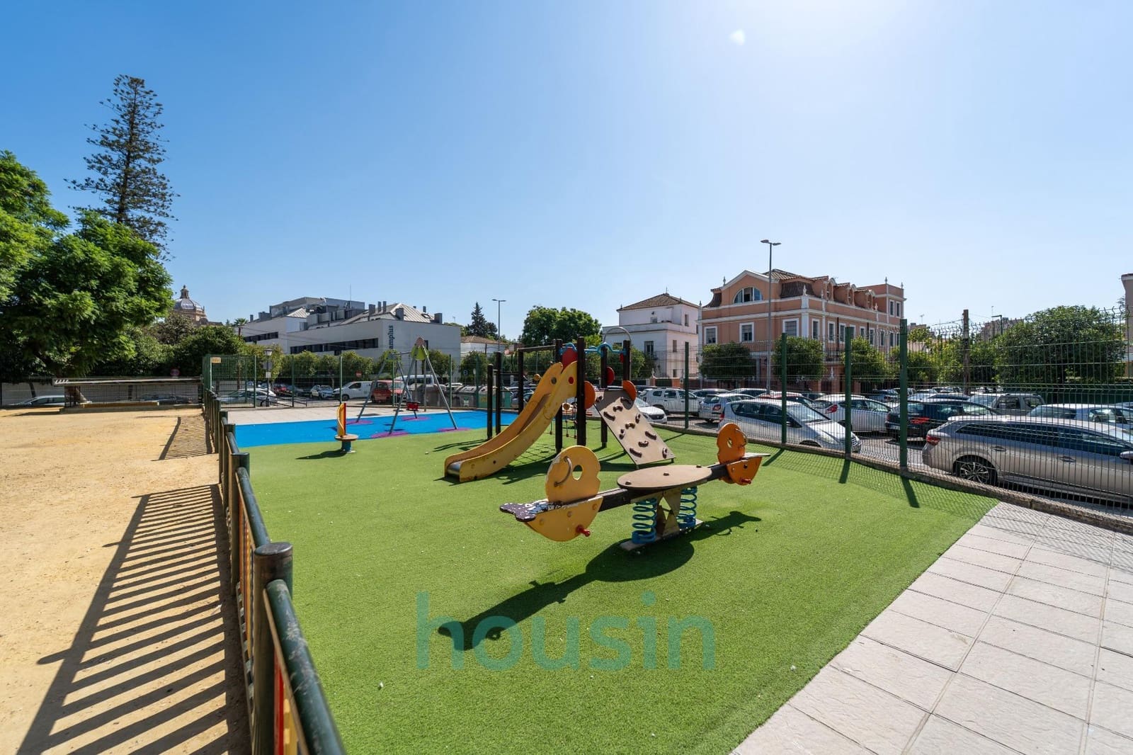 4 soveværelse Lejlighed til salg i Sevilla by med garage - € 355.000 (Ref: 9269733)