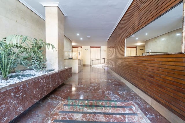 4 quarto Apartamento para venda em Sevilha cidade com garagem - 355 000 € (Ref: 9269733)