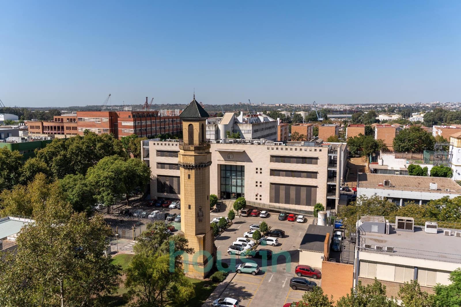 4 soveværelse Lejlighed til salg i Sevilla by med garage - € 355.000 (Ref: 9269733)