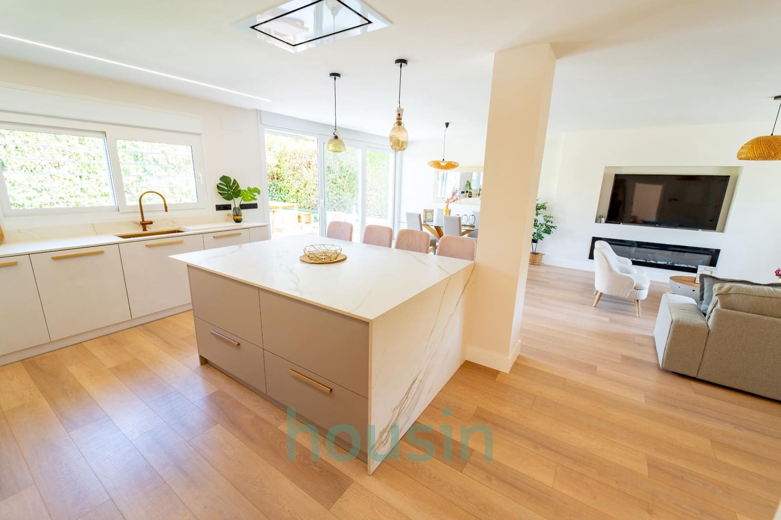 5 sovrum Villa till salu i Espartinas med pool garage - 650 000 € (Ref: 9291562)