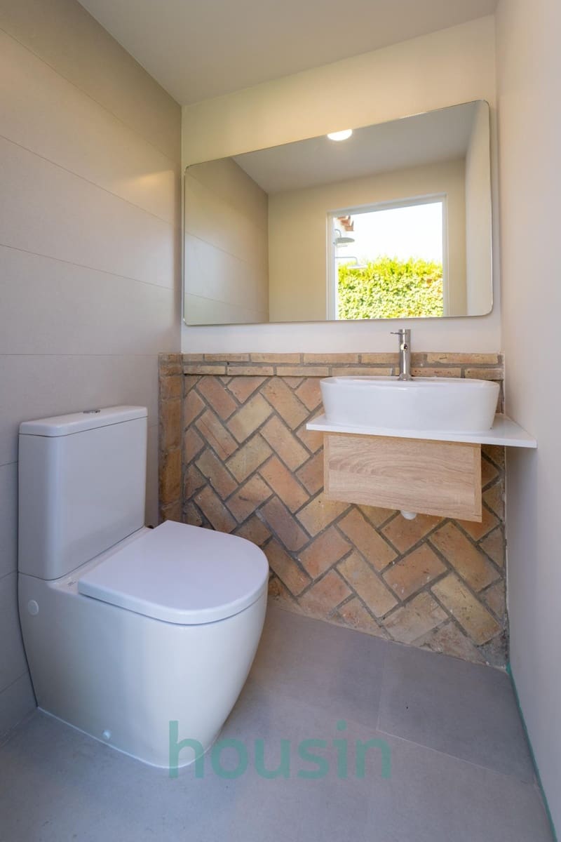 5 makuuhuone Huvila myytävänä paikassa Espartinas mukana uima-altaan 
autotalli - 650 000 € (Ref: 9291562)