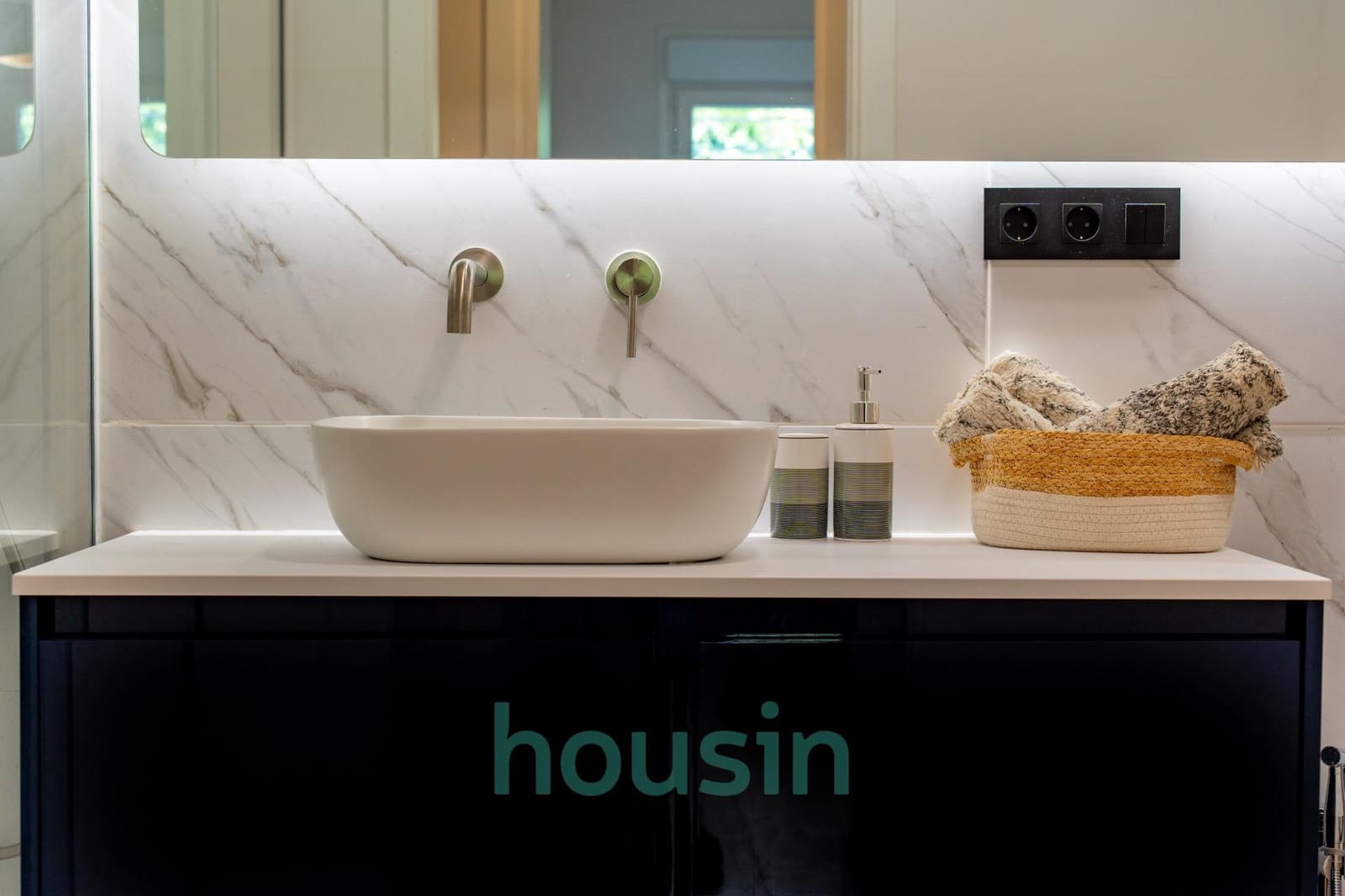 5 makuuhuone Huvila myytävänä paikassa Espartinas mukana uima-altaan 
autotalli - 650 000 € (Ref: 9291562)