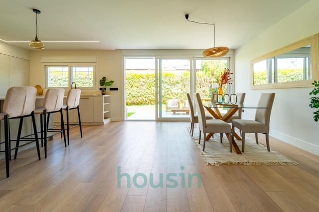 5 makuuhuone Huvila myytävänä paikassa Espartinas mukana uima-altaan 
autotalli - 650 000 € (Ref: 9291562)