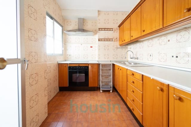3 slaapkamer Flat te koop in Sevilla stad - € 325.000 (Ref: 9341207)