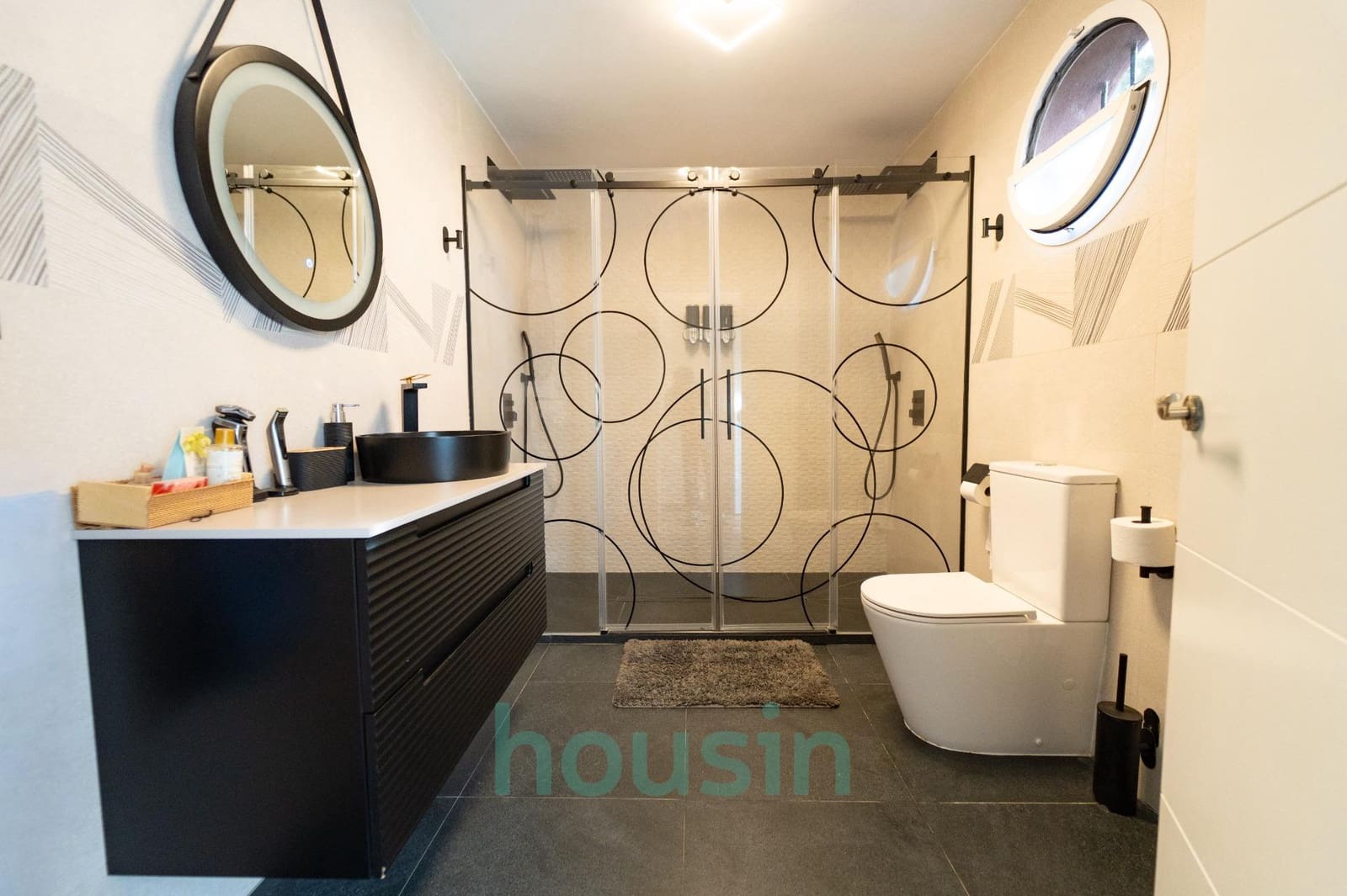 5 soveværelse Villa til salg i Montequinto med swimmingpool garage - € 1.050.000 (Ref: 9414106)