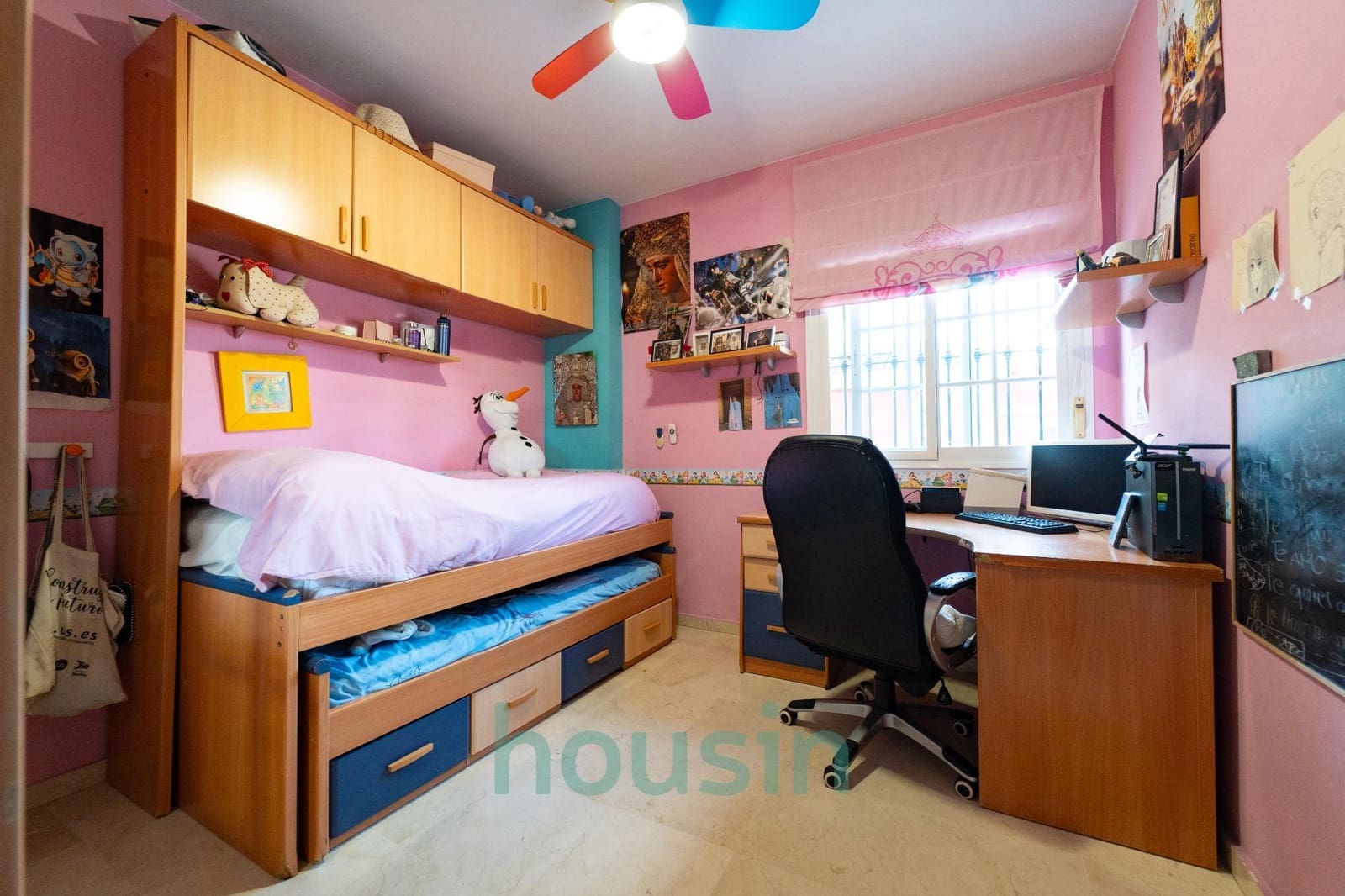 5 soveværelse Villa til salg i Montequinto med swimmingpool garage - € 1.050.000 (Ref: 9414106)