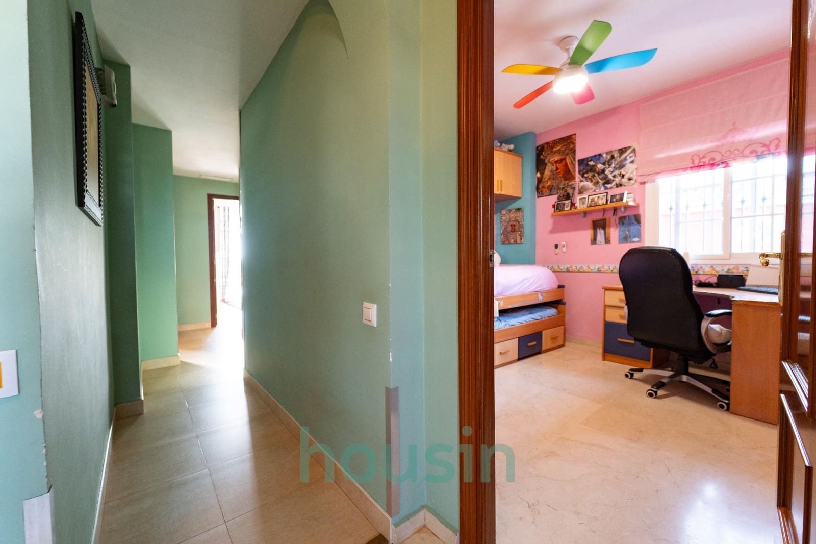 5 soveværelse Villa til salg i Montequinto med swimmingpool garage - € 1.050.000 (Ref: 9414106)