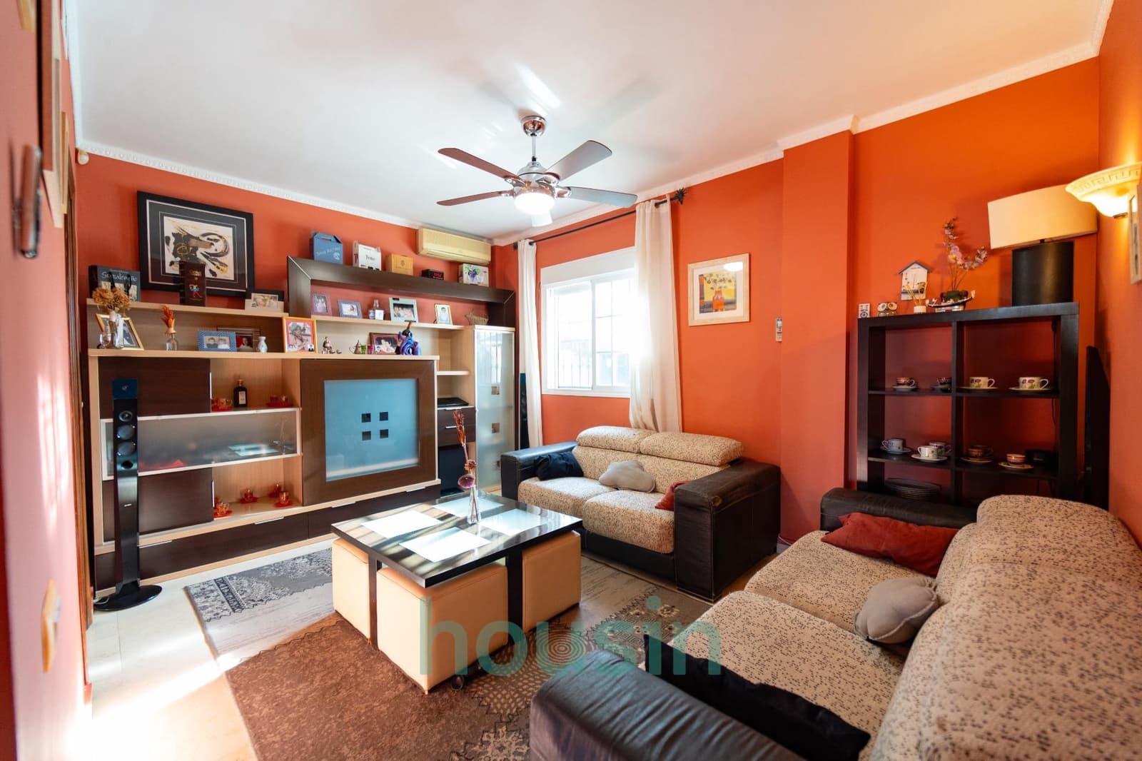 5 soveværelse Villa til salg i Montequinto med swimmingpool garage - € 1.050.000 (Ref: 9414106)