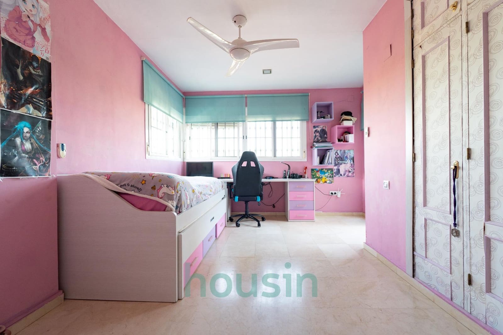 5 soveværelse Villa til salg i Montequinto med swimmingpool garage - € 1.050.000 (Ref: 9414106)