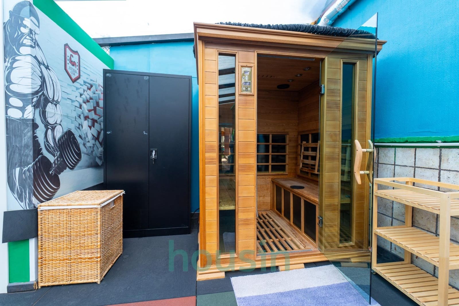 5 soveværelse Villa til salg i Montequinto med swimmingpool garage - € 1.050.000 (Ref: 9414106)