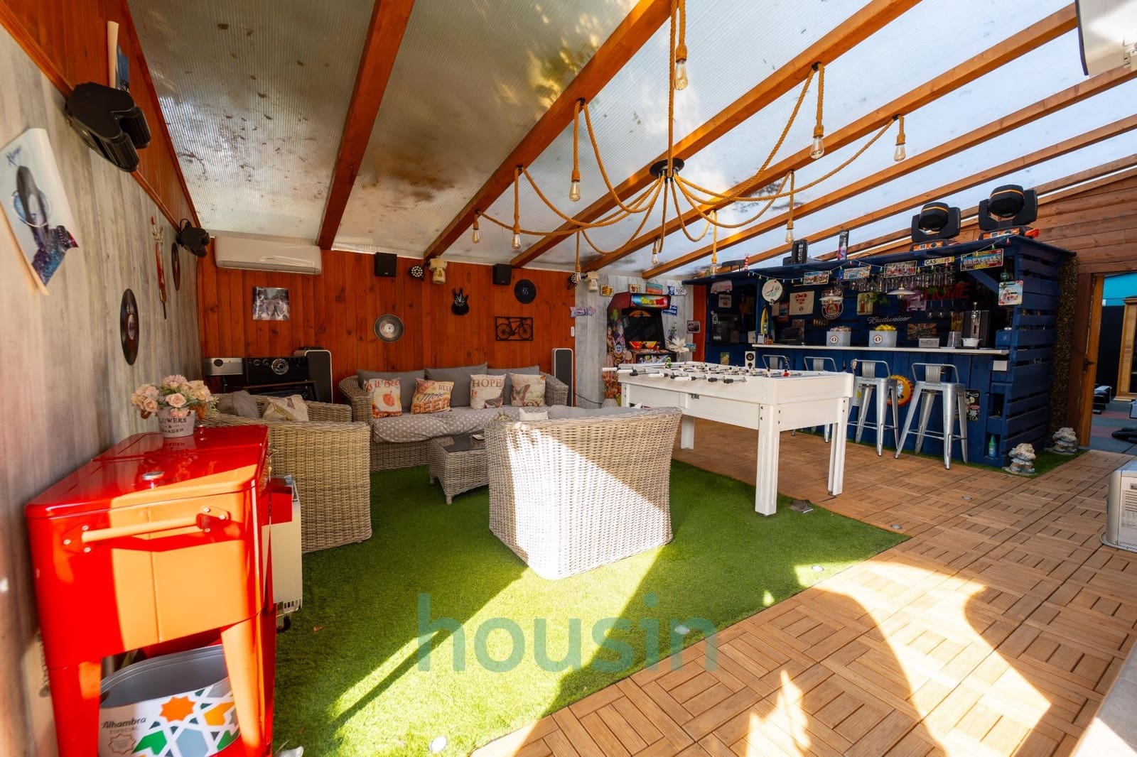 5 soveværelse Villa til salg i Montequinto med swimmingpool garage - € 1.050.000 (Ref: 9414106)