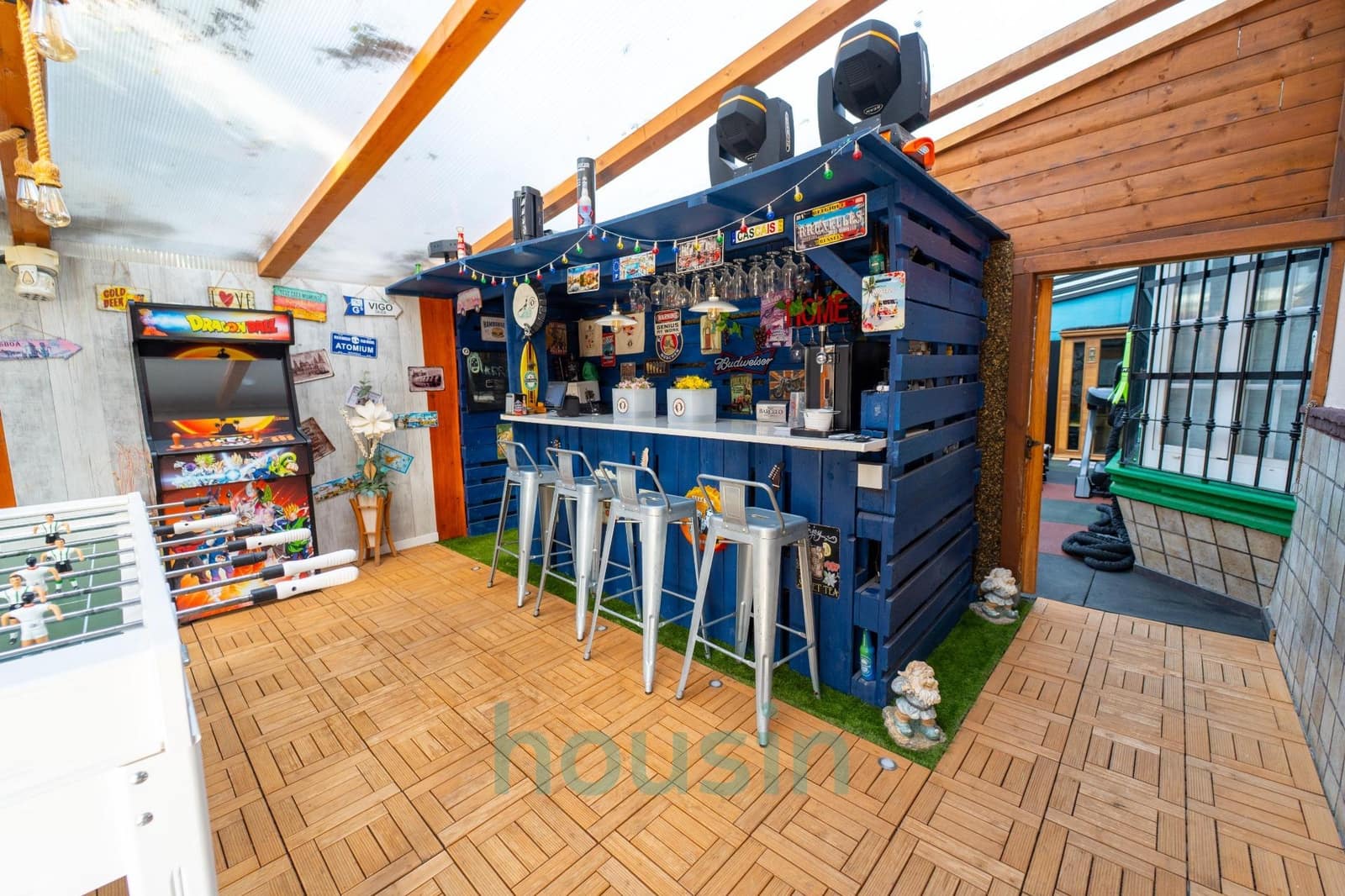 5 soveværelse Villa til salg i Montequinto med swimmingpool garage - € 1.050.000 (Ref: 9414106)